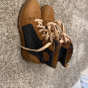 Sorel Tan and Gray Lace-Up Boots